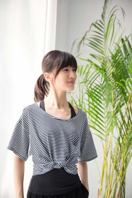 誰說網(wǎng)紅只靠蛇精臉! 我愛papi醬!